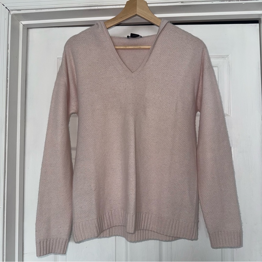 C by Bloomingdale’s Cream V-Neck Hooded Knit Cable Sweater M 2-Ply Cashmere